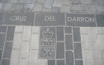 Grabado Escudo Durcal plaza del Darron